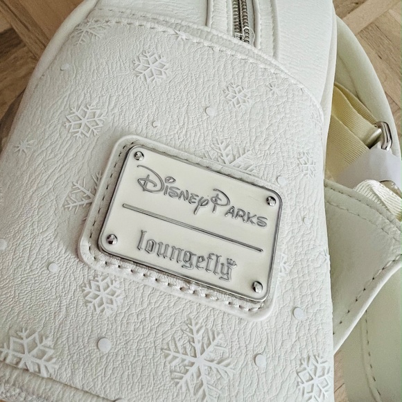 Disney Parks - Holiday Loungefly Mini Backpack - NWT - Picture 3 of 3